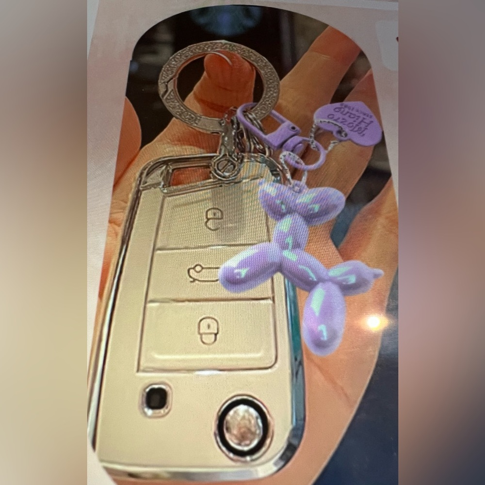 ❌Reserve for @fleurs5❌Dogs Bagcharm/keychain Iridescent Colors Pick 1 - Picture 9 of 15